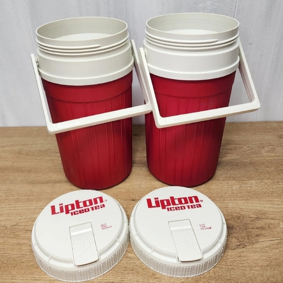 Igloo Kitchen 2 Vintage Igloo Lipton Tea Drink Jugs 2 Gallon